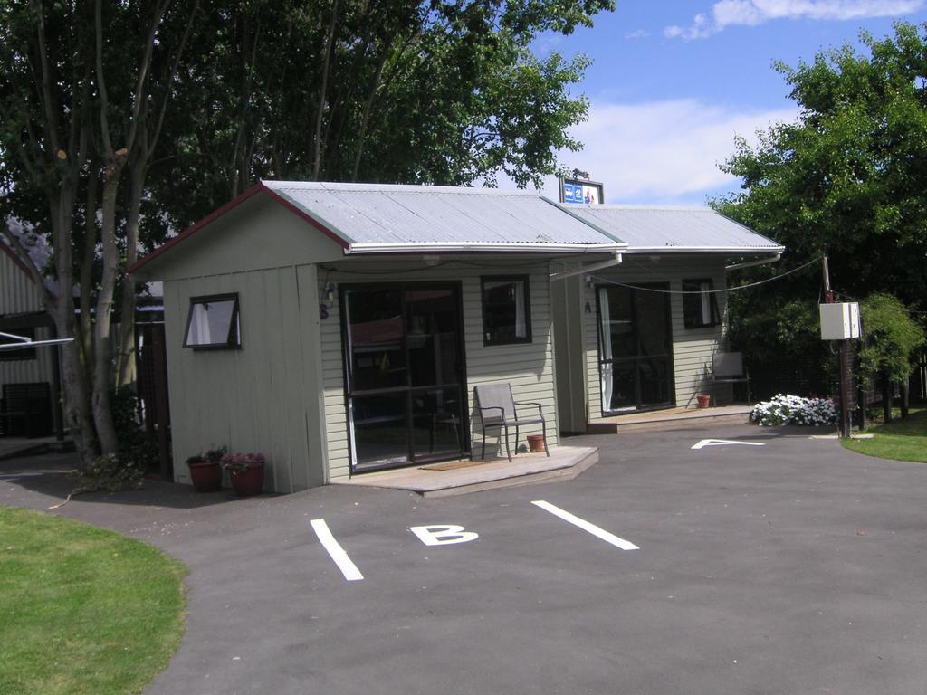 Christchurch Kiwi Holiday Park & Motels Стая снимка