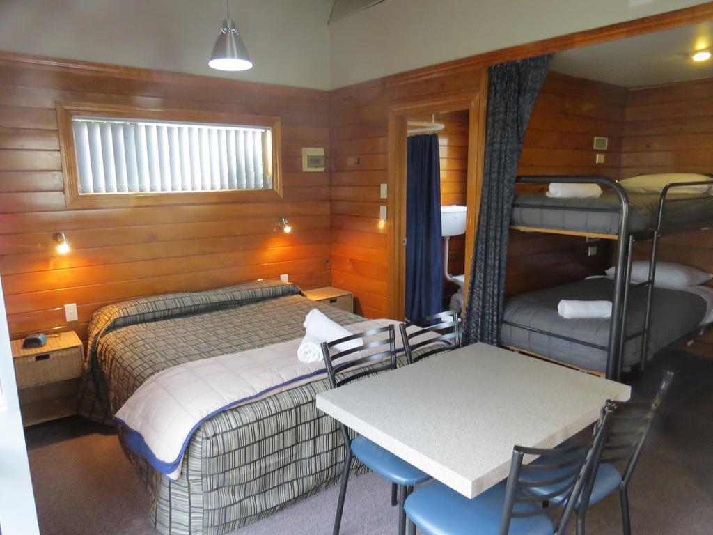 Christchurch Kiwi Holiday Park & Motels Стая снимка